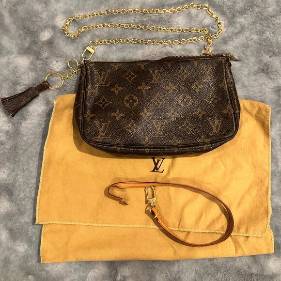 Louis Vuitton Monogram Pochette - Picture 1 of 5